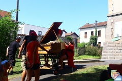 La Pianiste Rouge * (16 Diapositives)